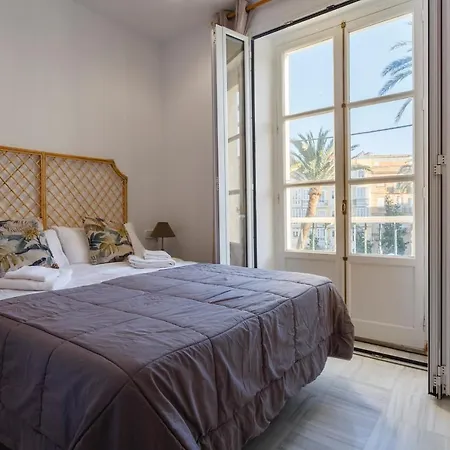 Serenissima By Cadiz4rentals *