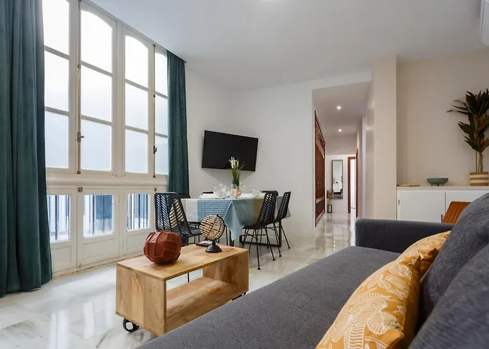 Serenissima By Cadiz4rentals *